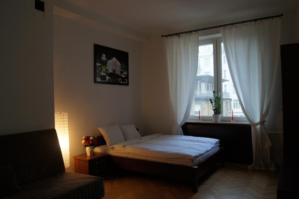 Krucza By Rental Apartments Warsawa Bagian luar foto