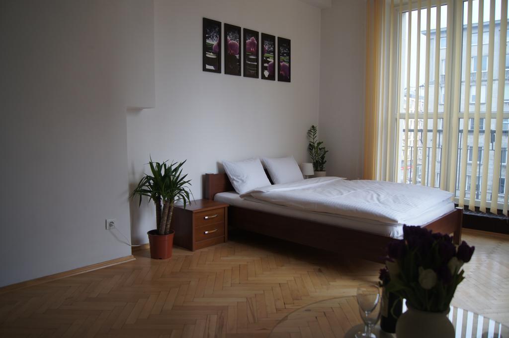 Krucza By Rental Apartments Warsawa Bagian luar foto