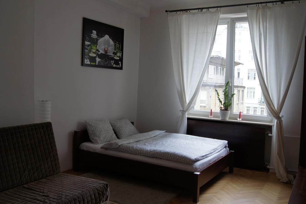 Krucza By Rental Apartments Warsawa Bagian luar foto