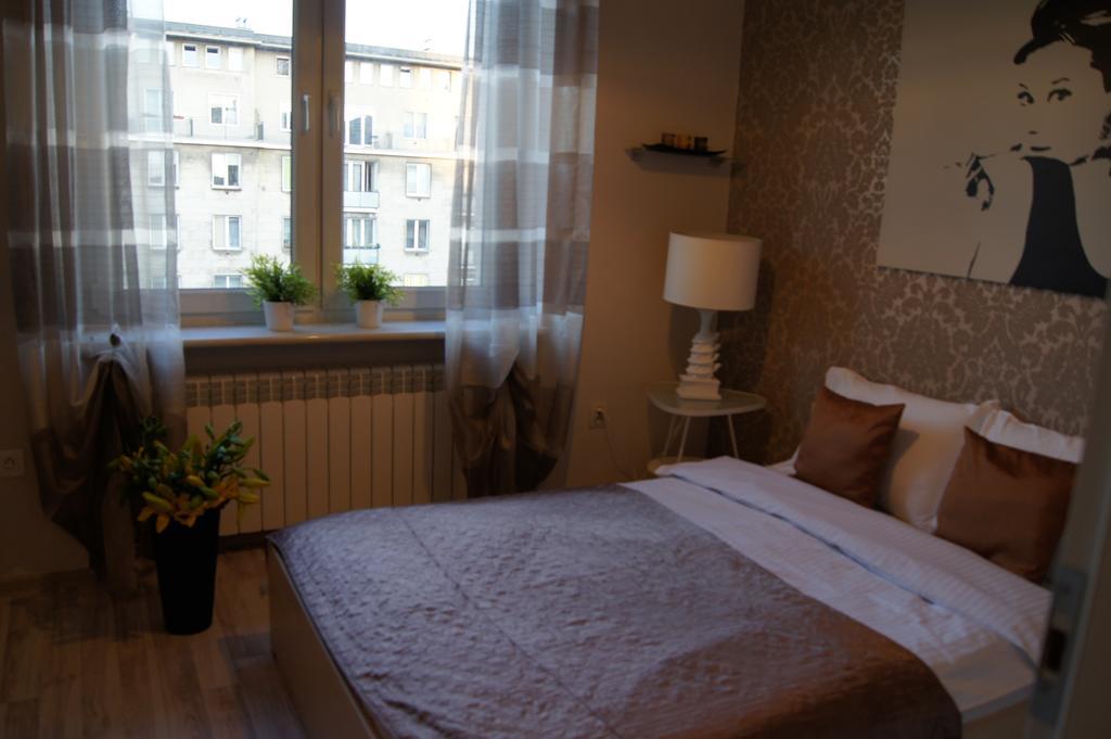Krucza By Rental Apartments Warsawa Bagian luar foto